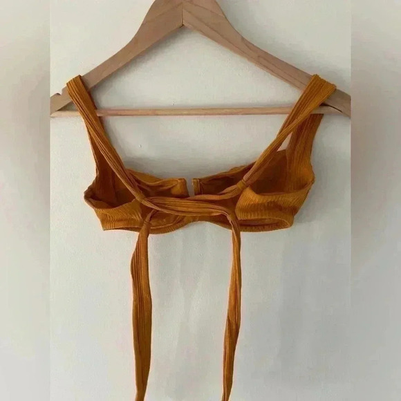 L*Space Bikini Camellia Top Pointelle ribbed bikini top in mustard size s - Picture 3 of 3